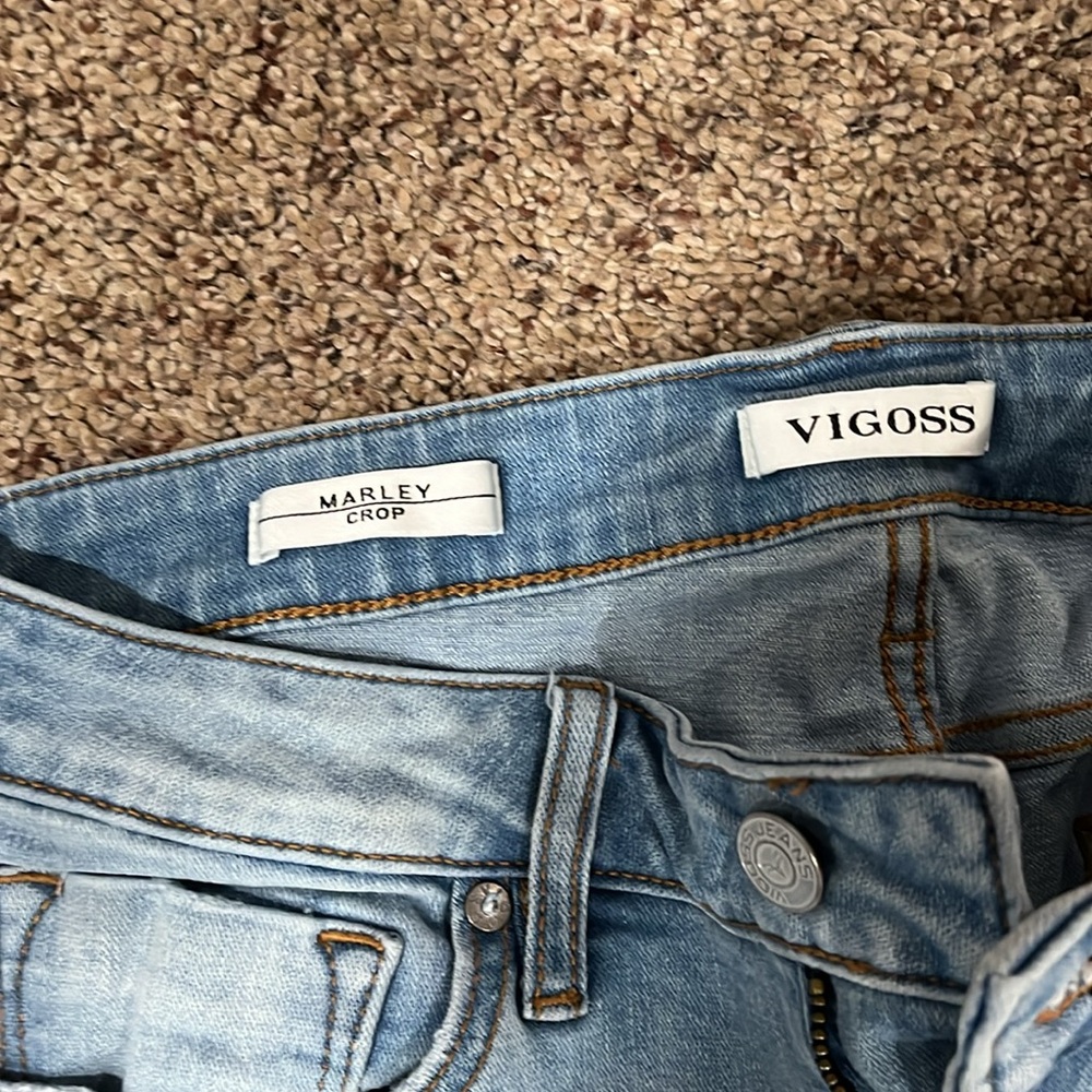 Cropped Capris - Picture 2 of 3
